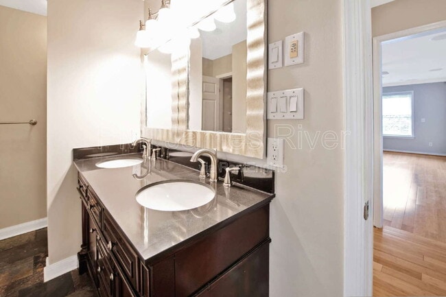 Building Photo - 9370 Windsor Shade Dr