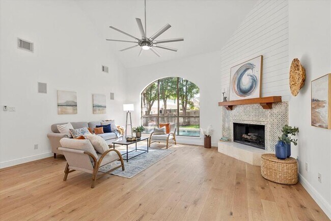 Building Photo - 3313 Oxsheer Dr