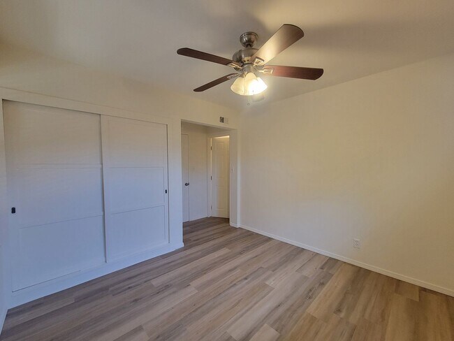 Building Photo - 7118 Irondale Ave