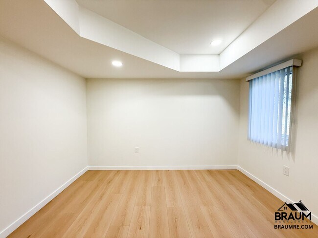 Building Photo - 15634 Leadwell St