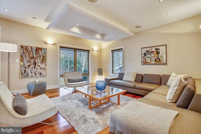 Building Photo - 6600 80th Pl