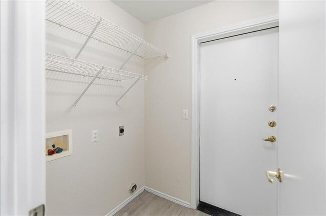 Building Photo - 104 Whitewing Way