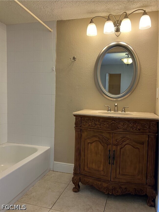 Building Photo - 12540 Equestrian Cir