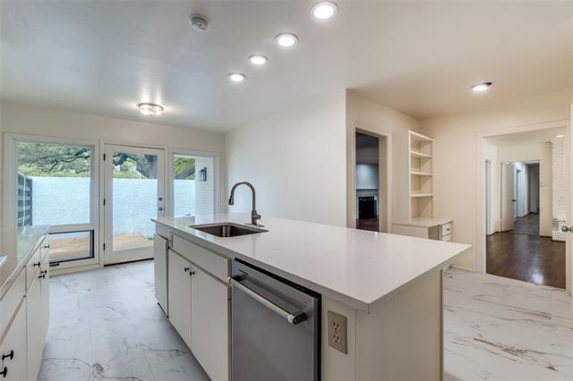 Building Photo - 6034 Prestonshire Ln