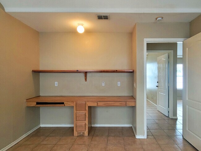 Building Photo - 2502 Cervantes Ave