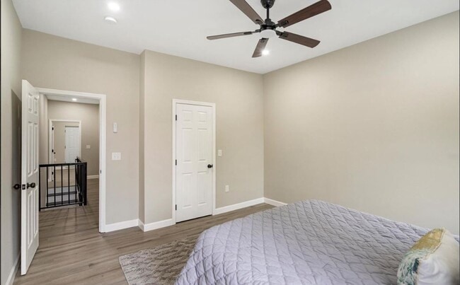 Building Photo - Luzerne