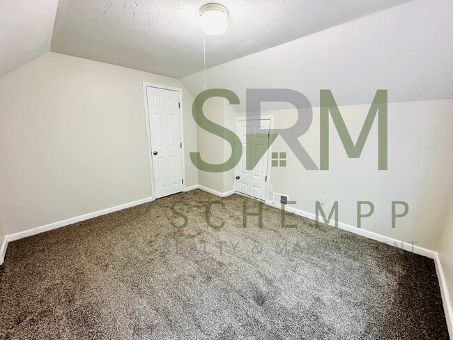 Building Photo - Updated 4BR house in Taylor Berry Neighborhood