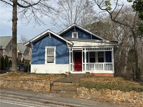 Building Photo - 620 Bradford St NW