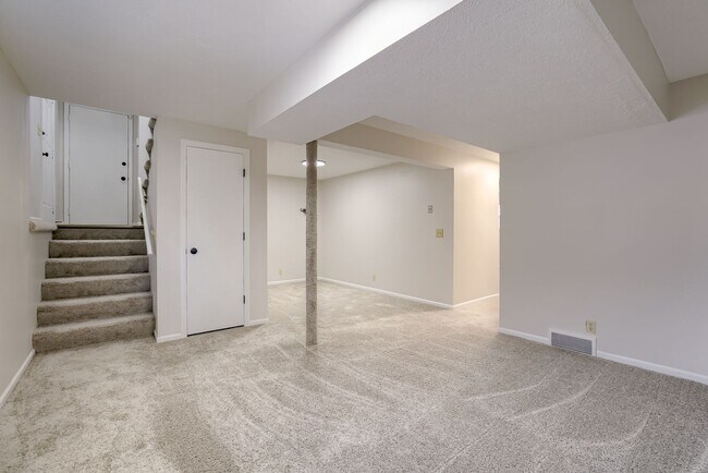 Building Photo - Great home in Millard