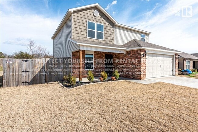 Building Photo - 2712 Wyandotte Ave