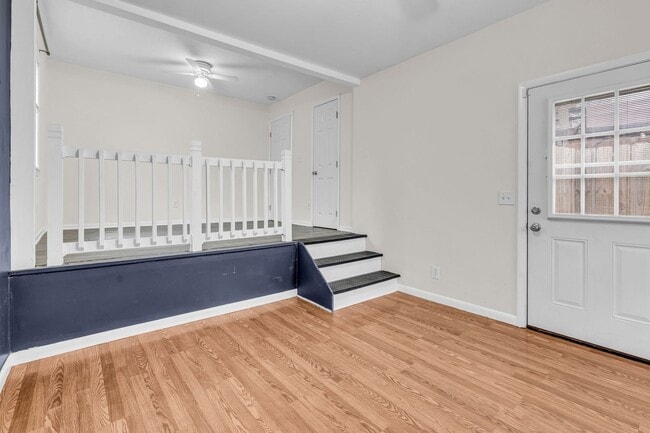 Building Photo - Cute and Cozy 2 bd/1 bath Home in Madison!