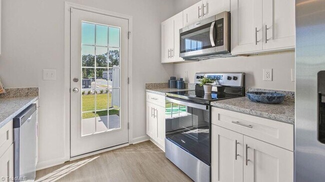 Building Photo - 541 NC-61