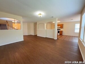Building Photo - 10247 Huisache Field