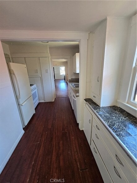 Building Photo - 819 Huntington St