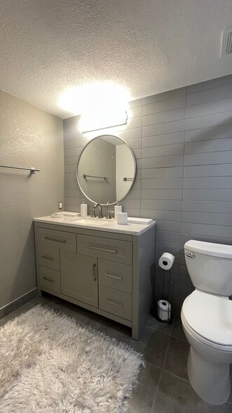Building Photo - 8625 E Belleview Pl