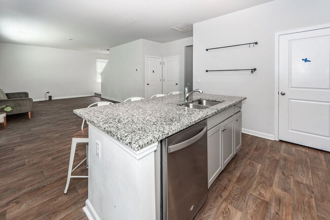 Building Photo - 4 Bedroom, 2.5 Bathroom Home in Carolina Groves - Moncks Corner