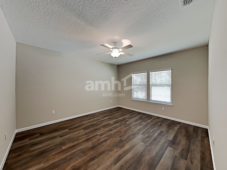Building Photo - 119 Stone Arbor Ln