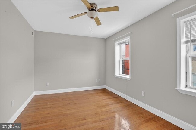 Building Photo - 1304 S Fairhill St