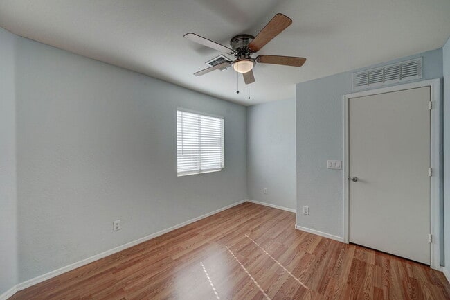 Building Photo - 12010 W Camino Vivaz