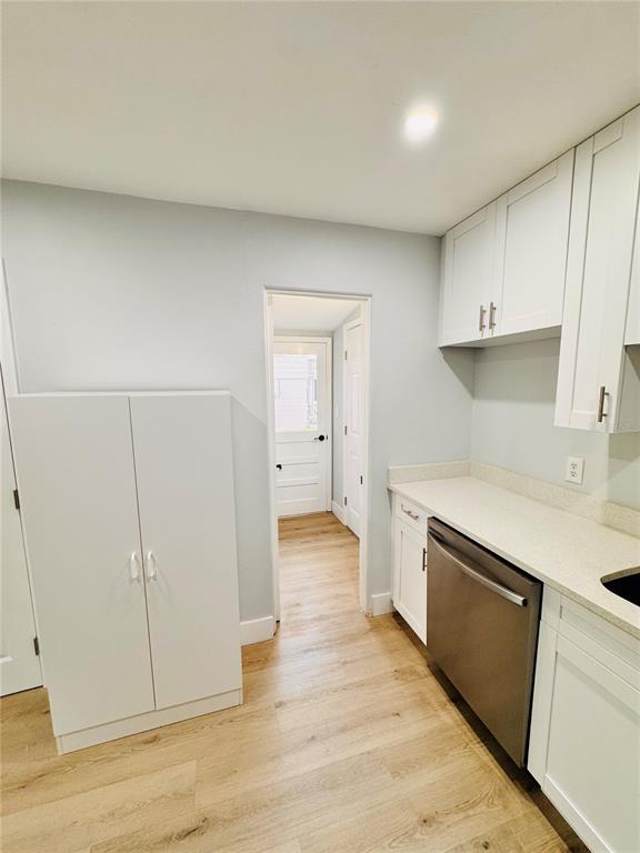 Building Photo - 2837 18th Ave N