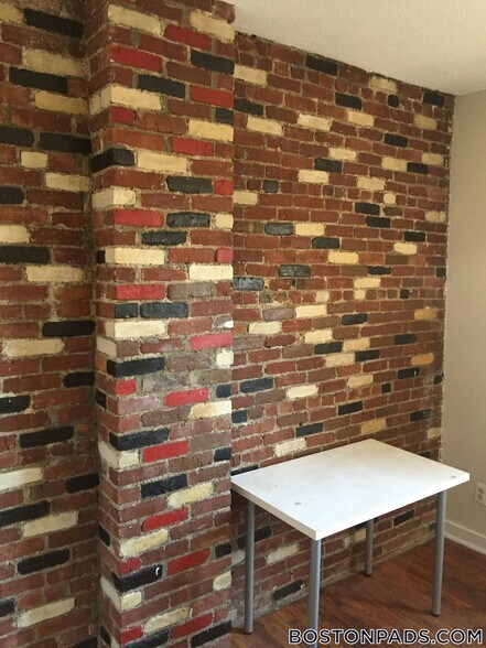 Building Photo - 886 Huntington Ave