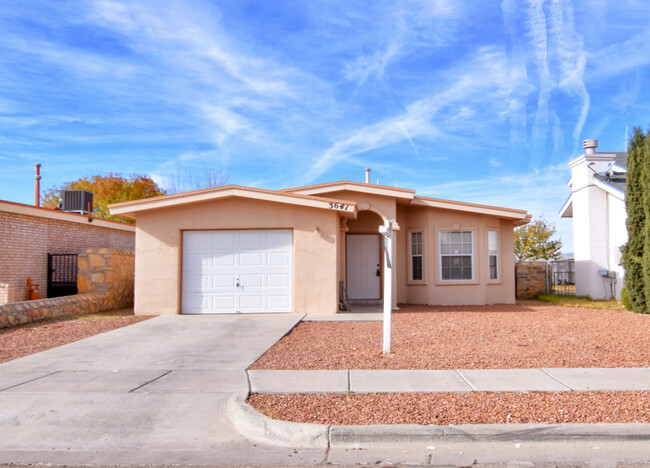 Building Photo - Eastside 3 Bedroom 2 Bath