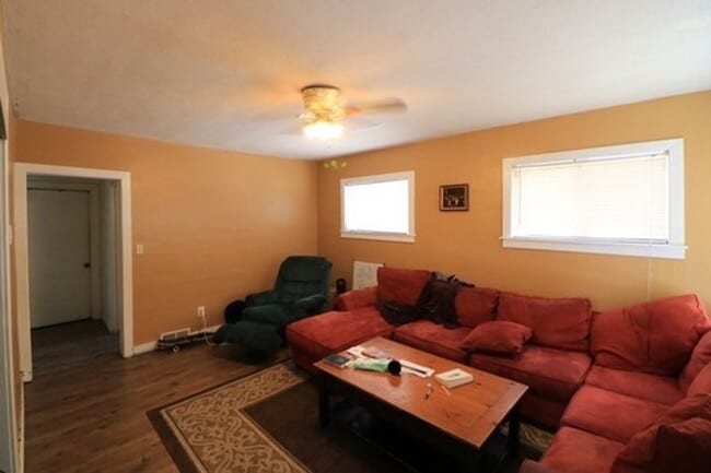 Building Photo - Large 5 Bed 2 Bath Duplex in Provo