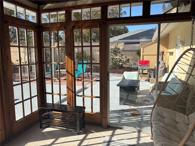 Building Photo - 2226 Fairfield Ave