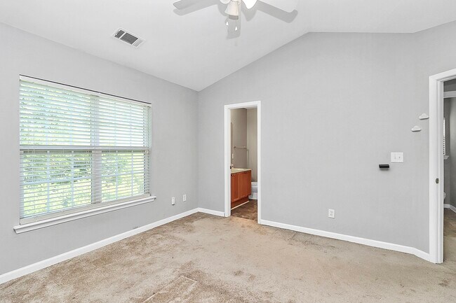 Building Photo - 5750 Laborde Ave