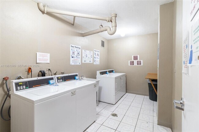 Building Photo - 7441 Wayne Ave