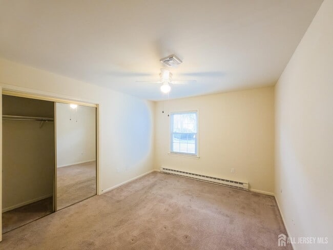 Building Photo - 227 Manchester Ln