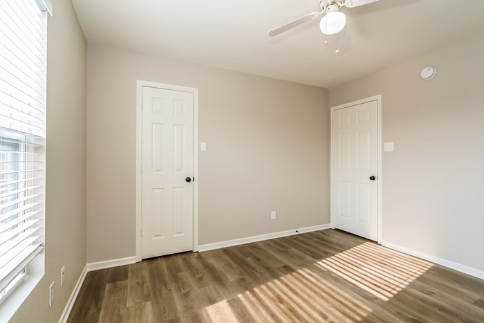 Building Photo - 3098 W Meadowbend Ln