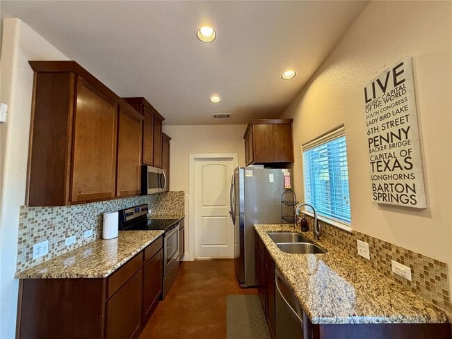 Building Photo - 5503 Hiline Rd