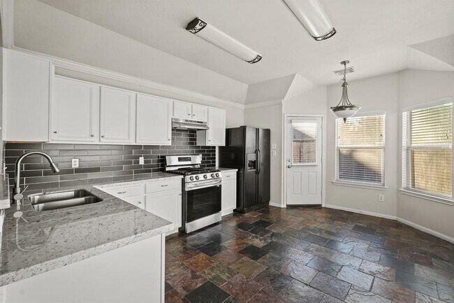 Building Photo - 5823 Creektrace Ln