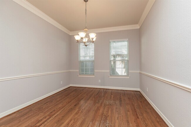 Building Photo - 10126 Holly Chase Dr