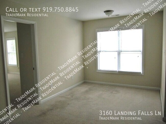 Building Photo - 3160 Landing Falls Ln