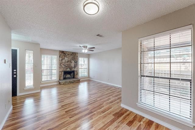 Building Photo - 1900 N Irving Heights Dr