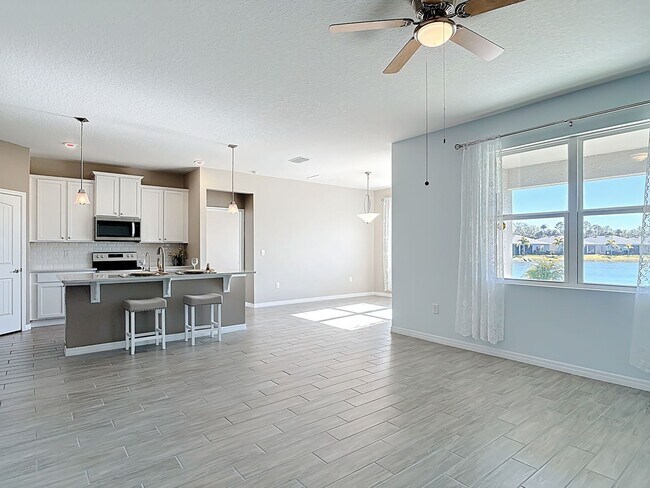 Building Photo - Beautiful Oak Leaf Preserve 3 Bedroom 2 Bathroom Smart Home