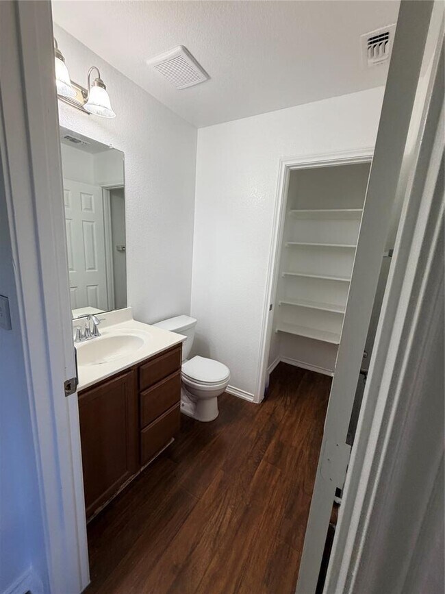 Building Photo - 13412 Guarnere Dr