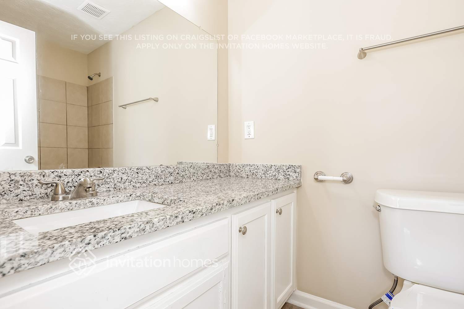 Building Photo - 260 Dreamland Cir