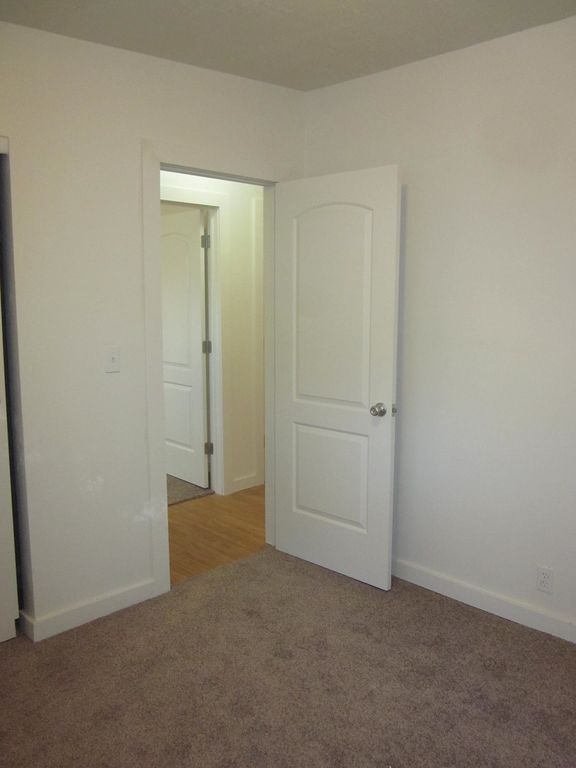 Building Photo - 408-410 E. Granite Ave.