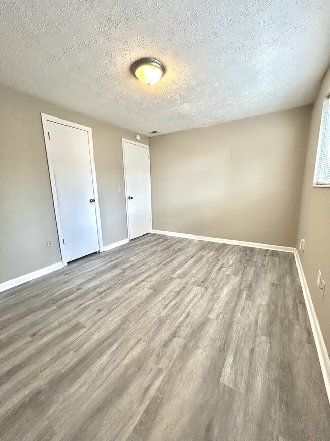 Building Photo - 8798 Pinon Dr