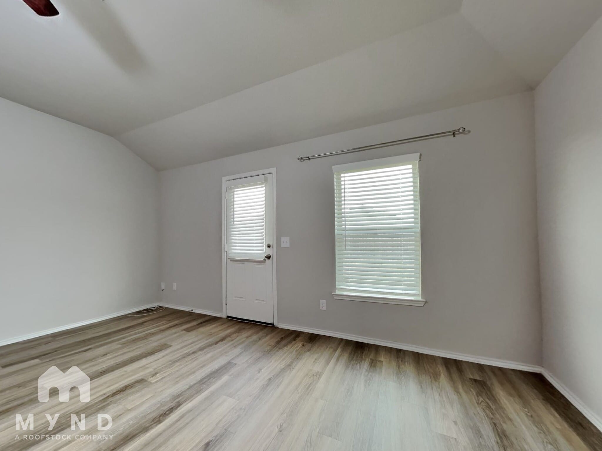 Building Photo - 4242 Stuebner Hl Dr