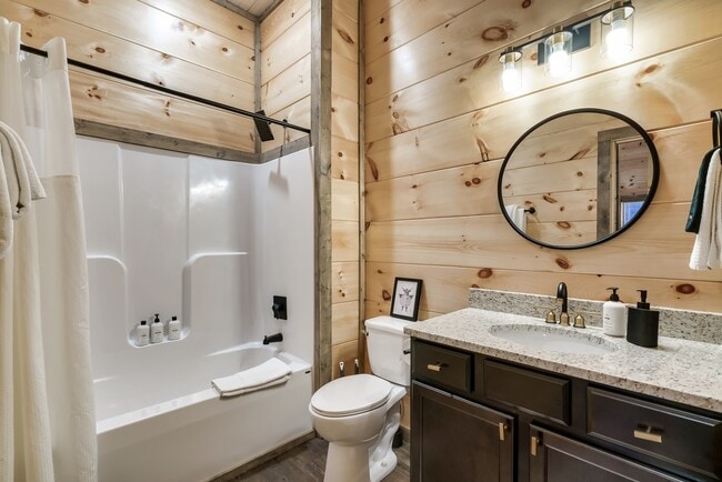 Building Photo - 2127 Eagle Feather Dr