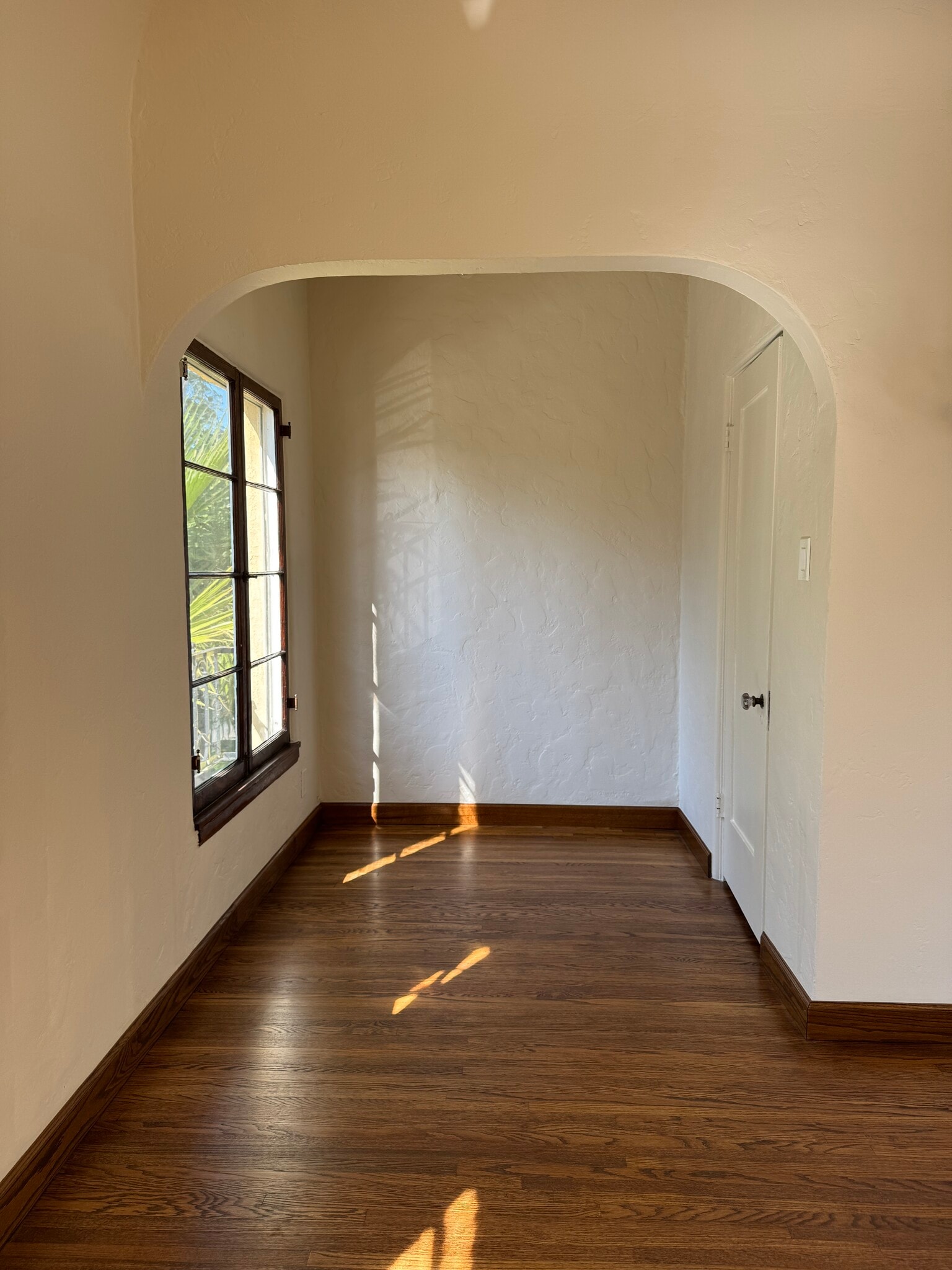 Building Photo - 458 N Genesee Ave