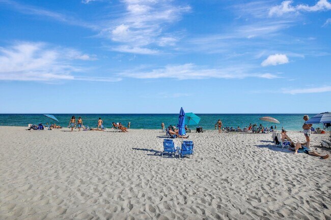 Building Photo - 3801 S Ocean Dr