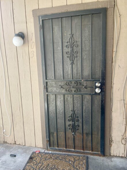 Building Photo - 1112 N Fisher St