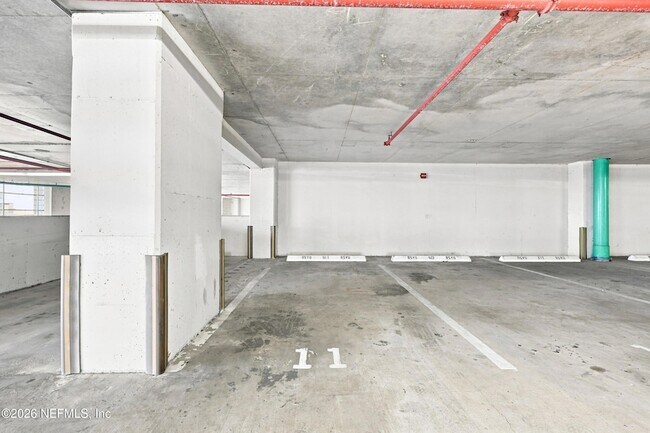 Building Photo - 1431 Riverplace Blvd