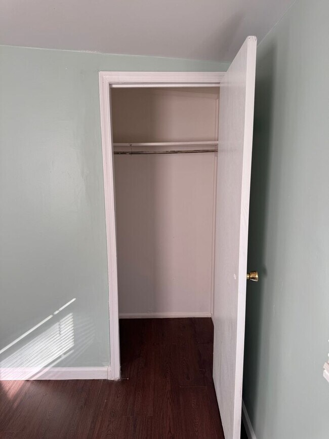 Building Photo - 13 McKinley St