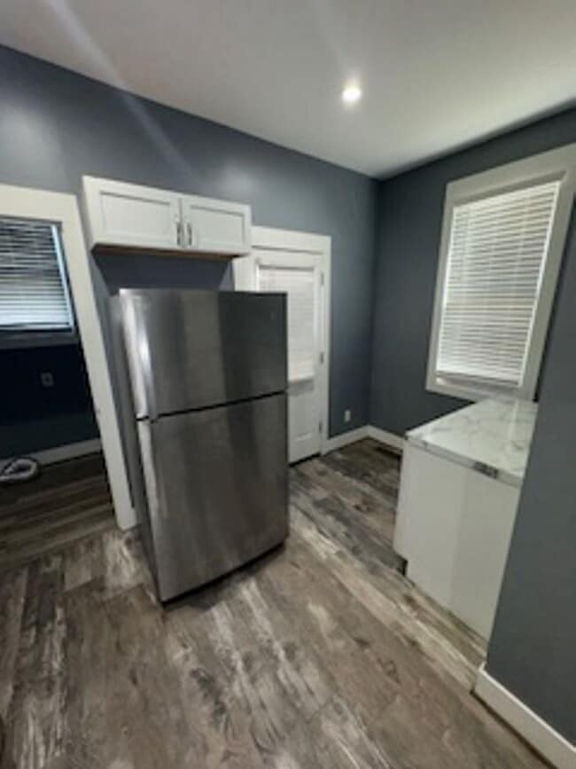 Building Photo - 708 Bayard Park Dr
